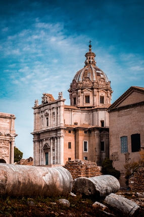 古罗马寺庙废墟建筑图片